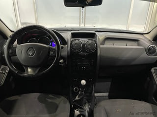 Фото RENAULT Duster I Рестайлинг с пробегом Фото RENAULT Duster I Рестайлинг с пробегом