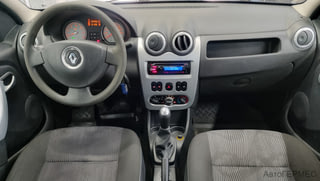 Фото RENAULT Logan I Рестайлинг с пробегом Фото RENAULT Logan I Рестайлинг с пробегом