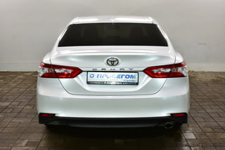 Фото TOYOTA Camry VIII (XV70) с пробегом