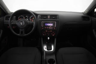 Фото Volkswagen Jetta VI с пробегом