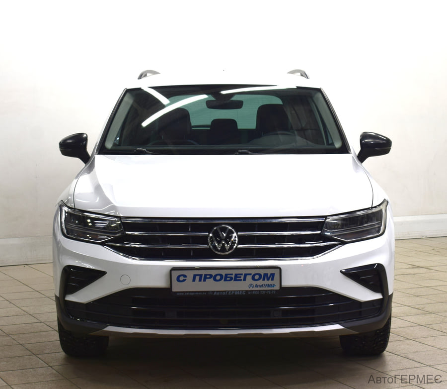 Фото Volkswagen Tiguan II Рестайлинг с пробегом | №2