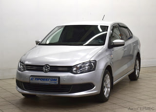 Фото Volkswagen Polo V с пробегом