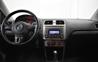 Фото Volkswagen Polo V с пробегом