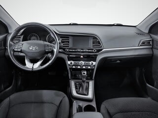 Фото HYUNDAI Elantra VI (AD) Рестайлинг с пробегом