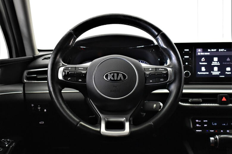 Фото Kia K5 III с пробегом