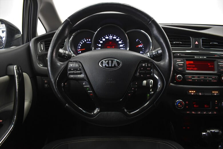 Фото Kia Ceed II с пробегом