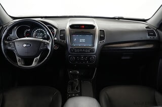 Фото Kia Sorento II Рестайлинг с пробегом Фото Kia Sorento II Рестайлинг с пробегом