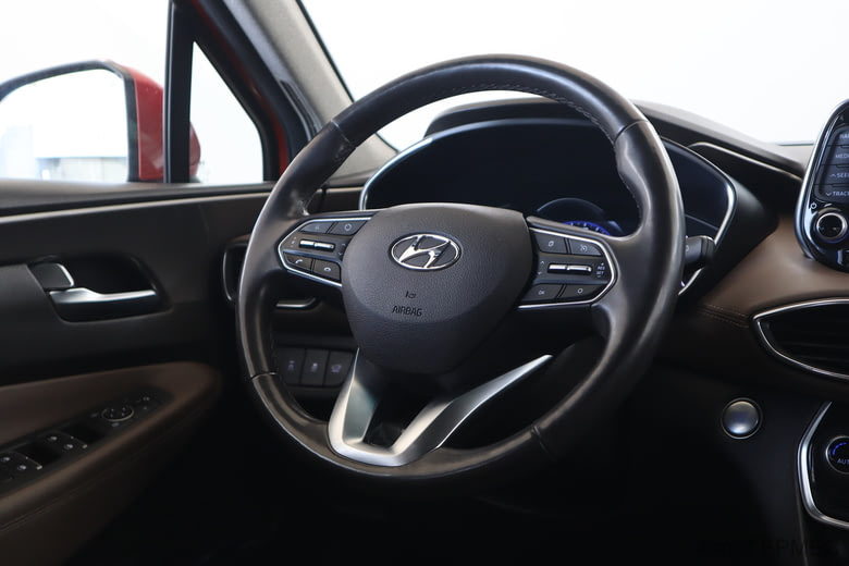 Фото HYUNDAI Santa Fe IV с пробегом