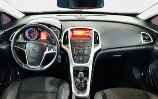 Фото Opel Astra J Рестайлинг с пробегом