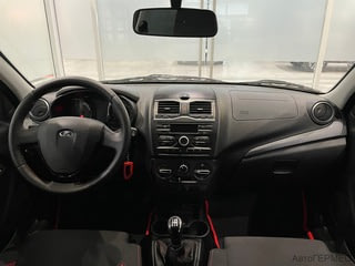 Фото LADA Granta I Рестайлинг с пробегом Фото LADA Granta I Рестайлинг с пробегом