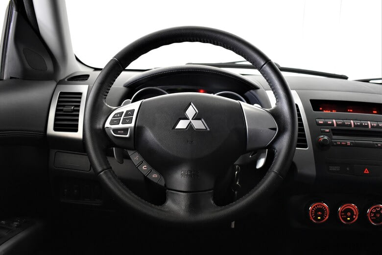 Фото MITSUBISHI Outlander II Рестайлинг с пробегом