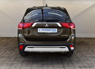 Фото MITSUBISHI Outlander III Рестайлинг 3 с пробегом