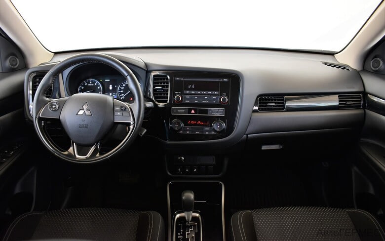 Фото MITSUBISHI Outlander III Рестайлинг 3 с пробегом