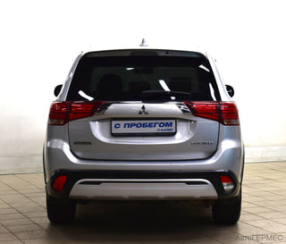 Фото MITSUBISHI Outlander III Рестайлинг 3 с пробегом