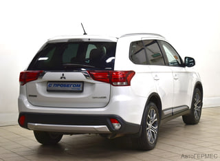 Фото MITSUBISHI Outlander III Рестайлинг 2 с пробегом