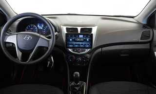 Фото HYUNDAI Solaris I Рестайлинг с пробегом Фото HYUNDAI Solaris I Рестайлинг с пробегом