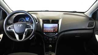 Фото HYUNDAI Solaris I с пробегом Фото HYUNDAI Solaris I с пробегом