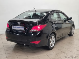 Фото HYUNDAI Solaris I Рестайлинг с пробегом Фото HYUNDAI Solaris I Рестайлинг с пробегом