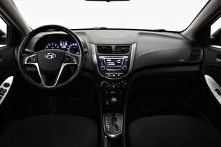 Фото HYUNDAI Solaris I Рестайлинг с пробегом