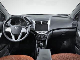 Фото HYUNDAI Solaris I с пробегом