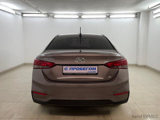 Фото HYUNDAI Solaris II с пробегом Фото HYUNDAI Solaris II с пробегом
