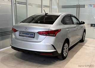 Фото HYUNDAI Solaris II Рестайлинг с пробегом