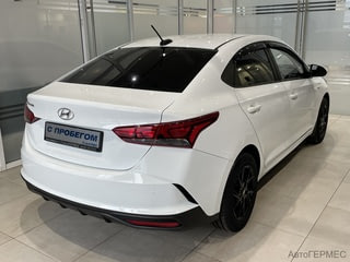 Фото HYUNDAI Solaris II Рестайлинг с пробегом Фото HYUNDAI Solaris II Рестайлинг с пробегом