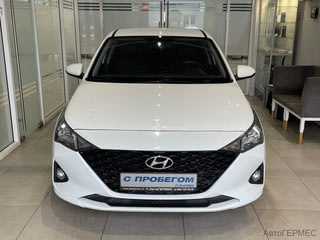 Фото HYUNDAI Solaris II Рестайлинг с пробегом Фото HYUNDAI Solaris II Рестайлинг с пробегом