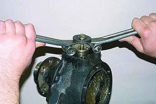 Регулировка шкворней LADA, №1