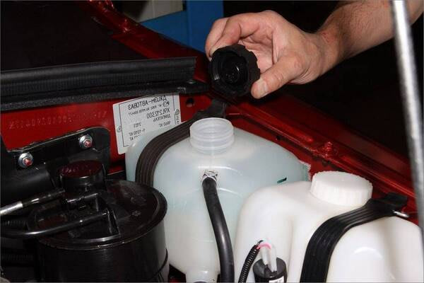 Замена антифриза RAVON R2, №2