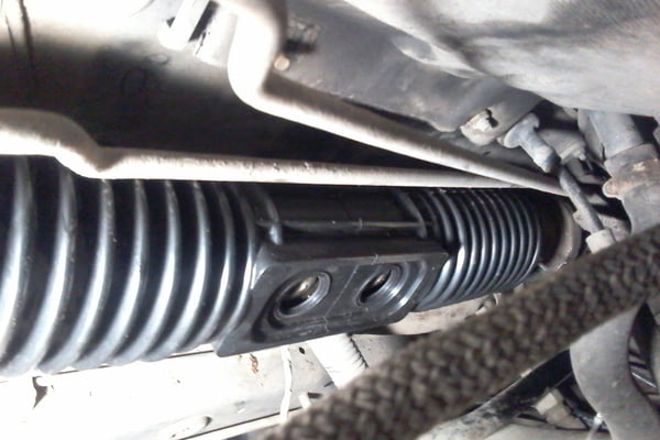 Замена пыльника рулевой рейки JETOUR, №2