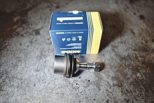 Замена шаровой опоры Jeep Cherokee, №2